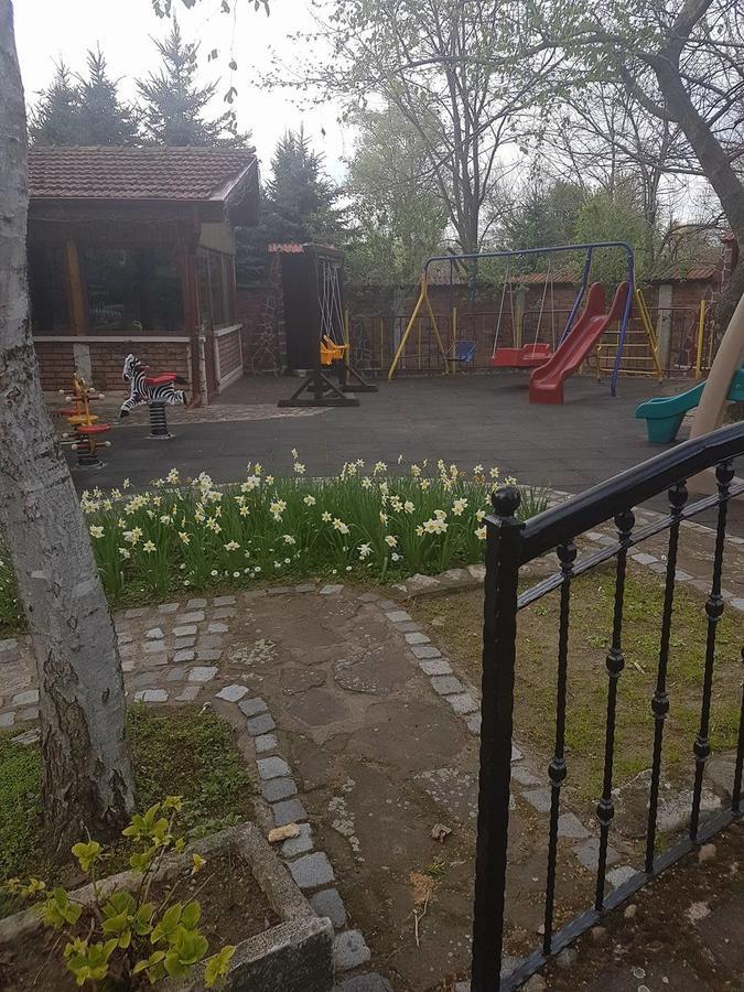 Мотел Парадайс Oryakhovo Екстериор снимка